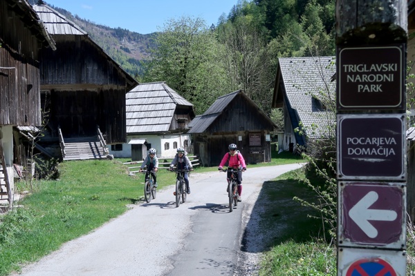 krma-valley-and-cultural-heritage-of-radovna-valley-outdoor-mojstrana - Outdoor Mojstrana krma-valley-and-cultural-heritage-of-radovna-valley-outdoor-mojstrana